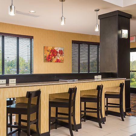 Holiday Inn Express And Suites Lafayette East By Ihg Экстерьер фото