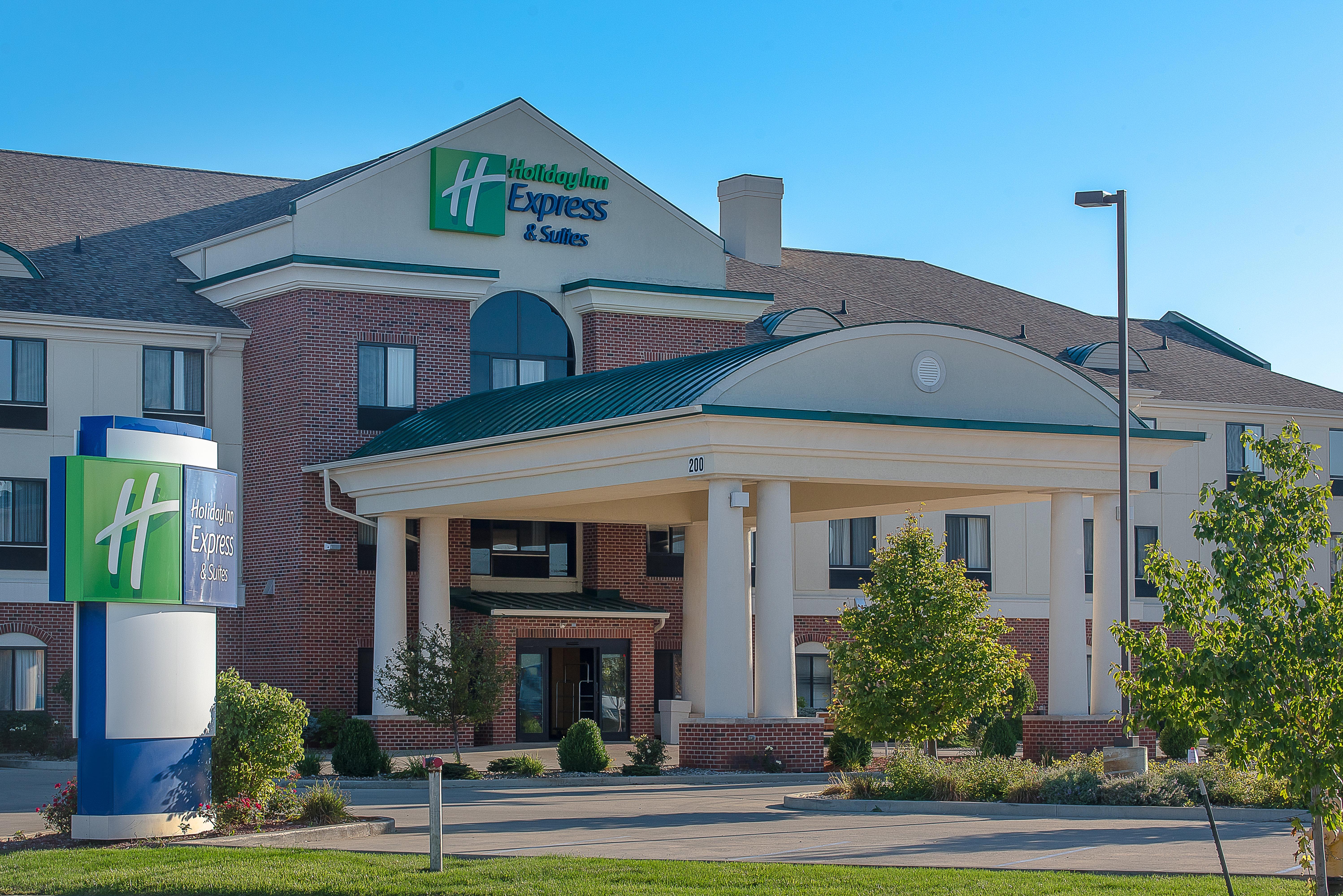 Holiday Inn Express And Suites Lafayette East By Ihg Экстерьер фото