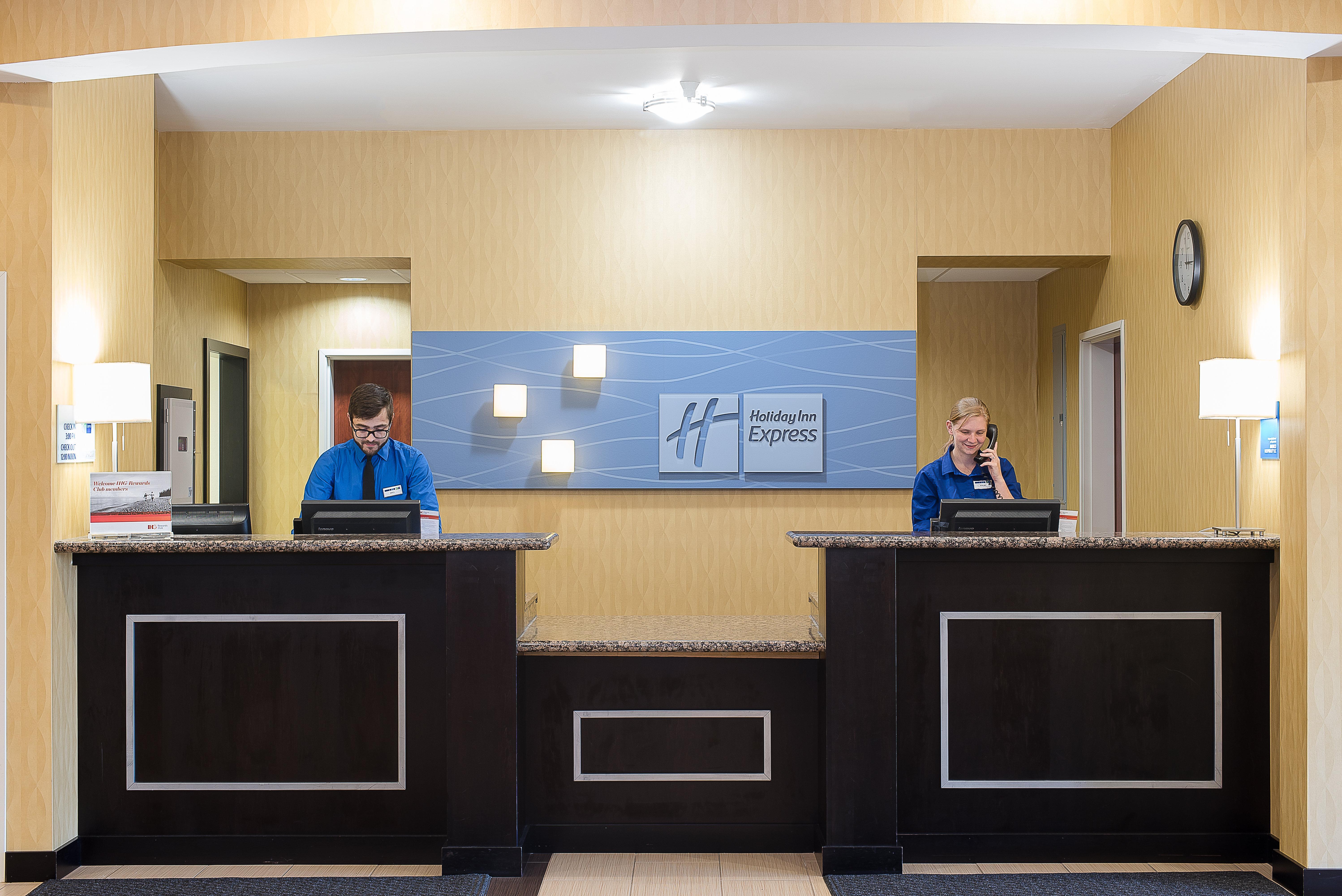 Holiday Inn Express And Suites Lafayette East By Ihg Экстерьер фото